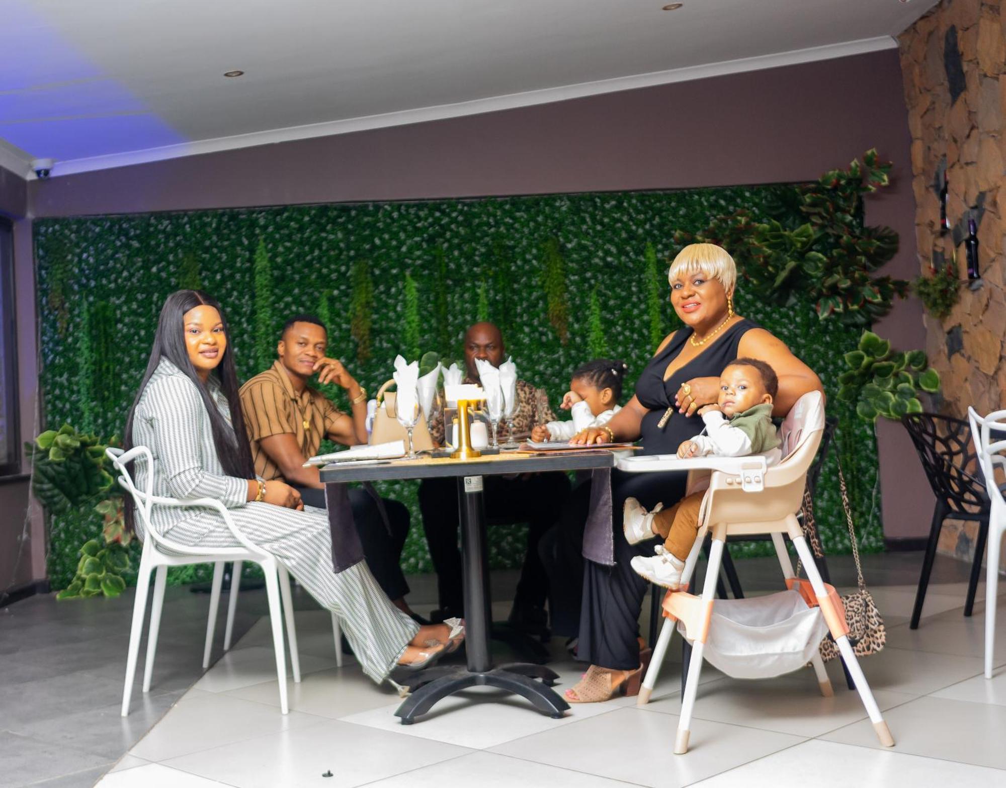 Casa Mia Lodge & Restaurant Blantyre Esterno foto