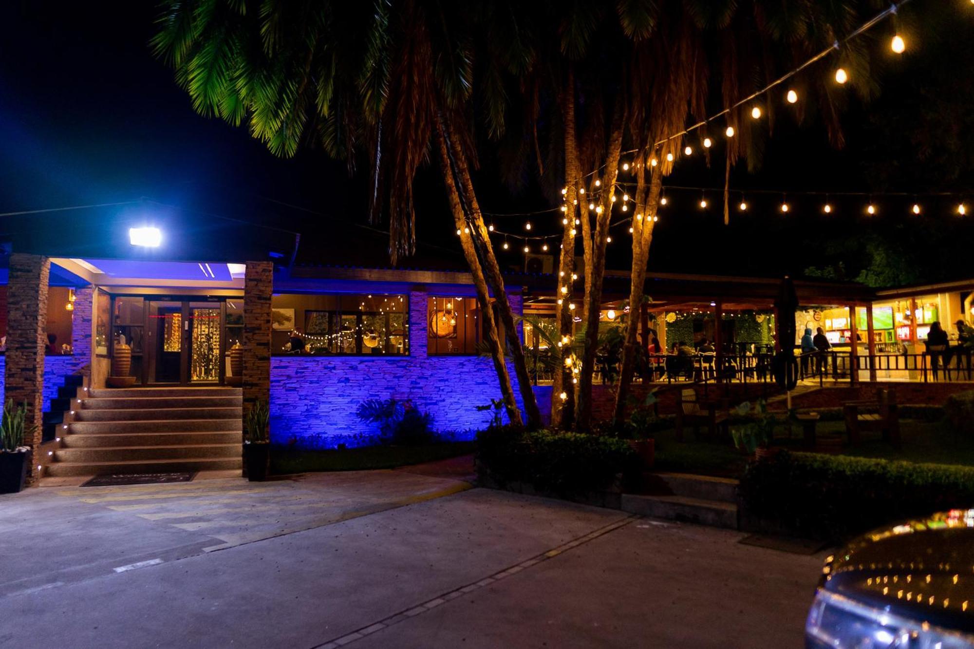 Casa Mia Lodge & Restaurant Blantyre Esterno foto