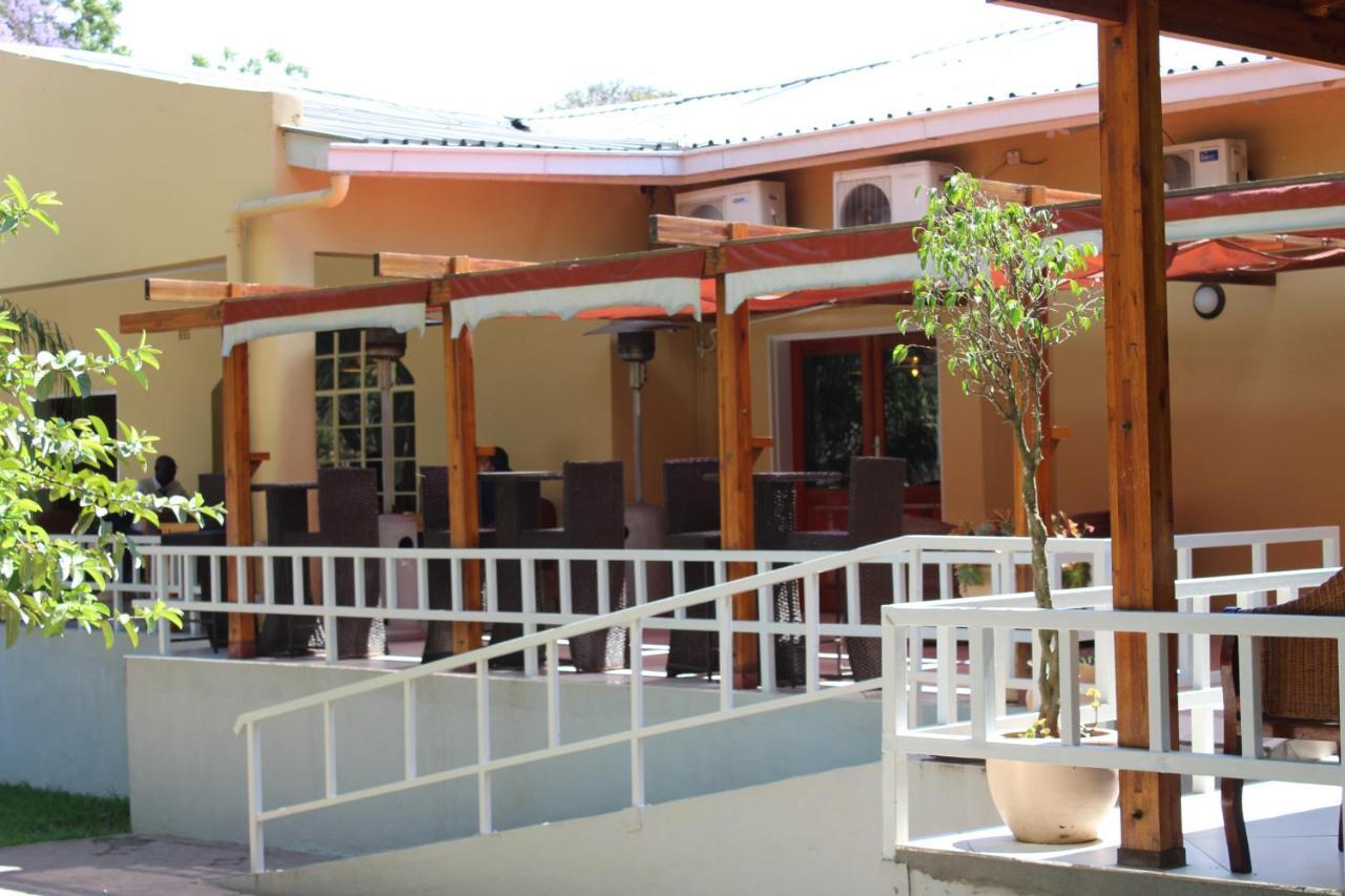 Casa Mia Lodge & Restaurant Blantyre Esterno foto